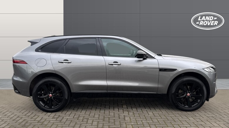 Jaguar F-Pace 2.0 D200 R-Dynamic Black 5dr Auto AWD Diesel Estate